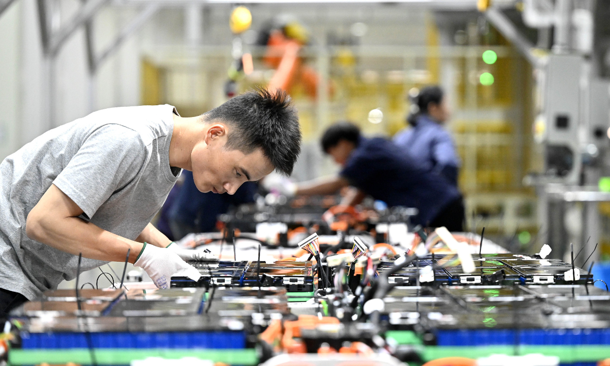 China’s private firms pioneer tech innovation amid policy support img