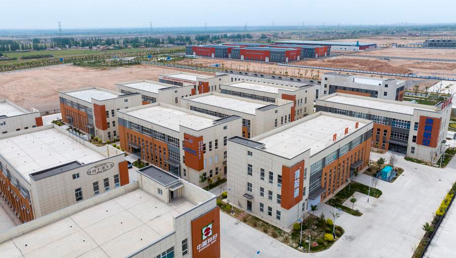 An aerial drone photo taken on June 1, 2025 shows an industrial park in Minning Town, Yongning County in Yinchuan, capital of northwest China's Ningxia Hui Autonomous Region. (Xinhua/Yang Zhisen)
