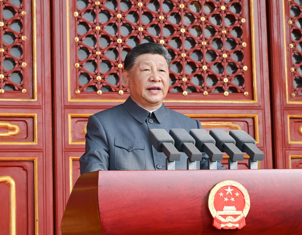 China holds massive V-Day parade, pledging peaceful development img